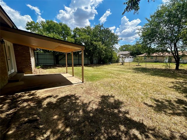 5908 Derek Drive, Watauga, TX 76148