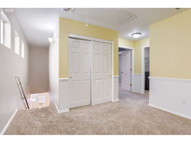 1621 Sw HEWITT Ave, Troutdale, OR 97060