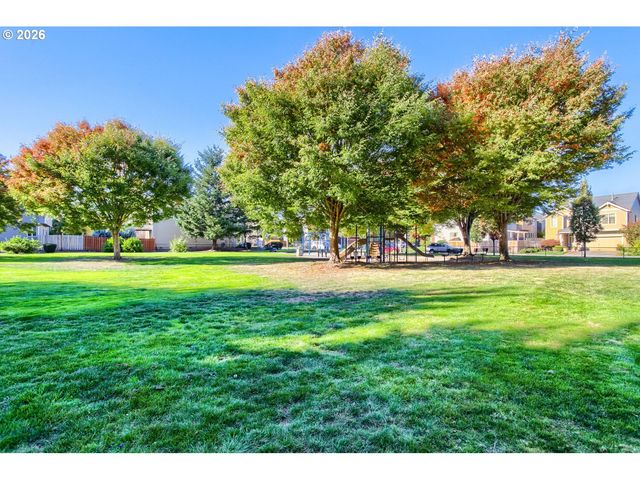 1621 Sw HEWITT Ave, Troutdale, OR 97060
