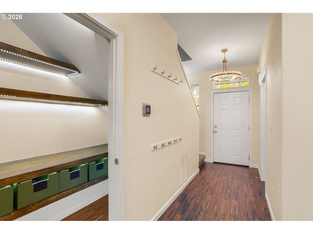 1621 Sw HEWITT Ave, Troutdale, OR 97060