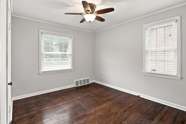 1037 Royal Avenue, Royal Oak, MI 48073
