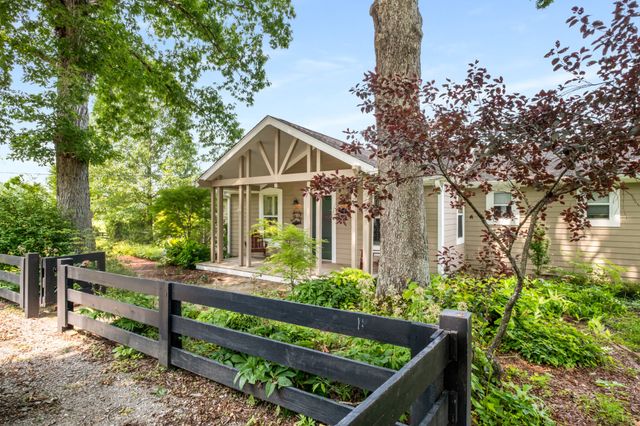 7909 Shoals Branch Rd, Primm Springs, TN 38476