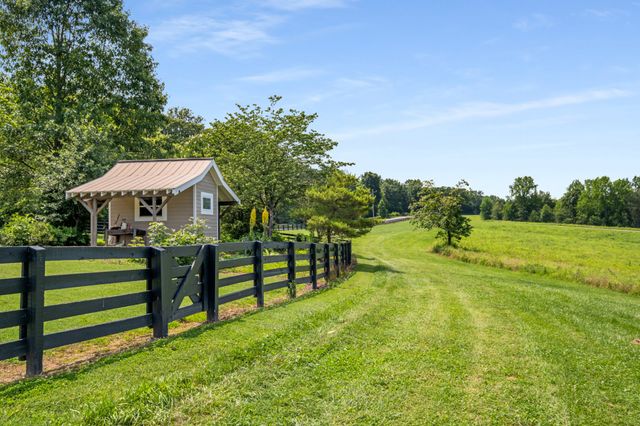 7909 Shoals Branch Rd, Primm Springs, TN 38476