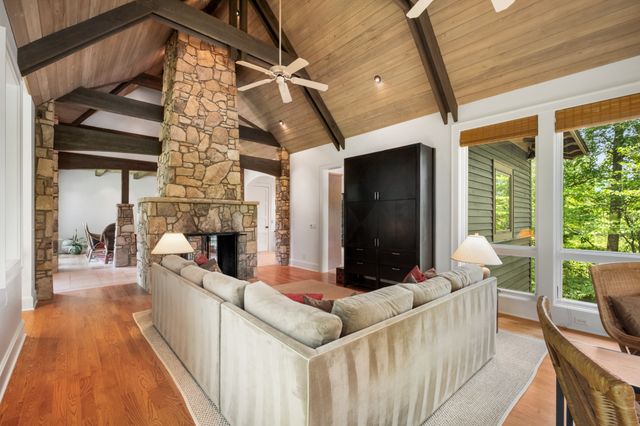 7909 Shoals Branch Rd, Primm Springs, TN 38476