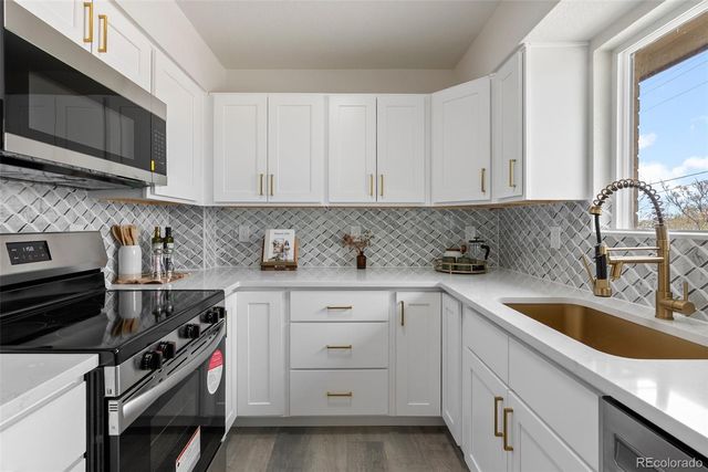 7961 E Grabada Road, Denver, CO 80221