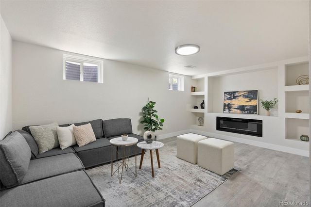 7961 E Grabada Road, Denver, CO 80221
