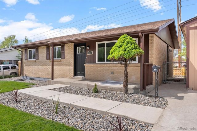 7961 E Grabada Road, Denver, CO 80221