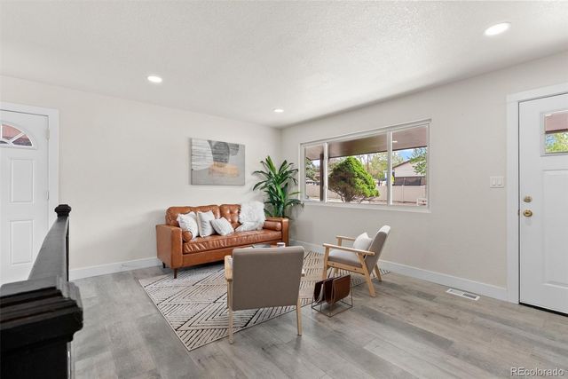 7961 E Grabada Road, Denver, CO 80221