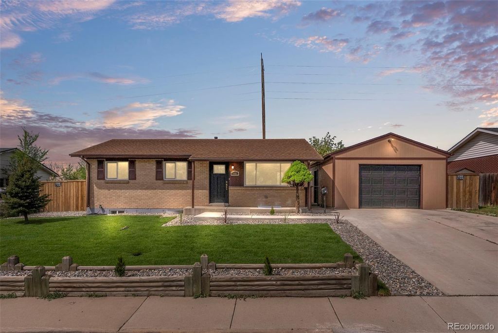7961 E Grabada Road, Denver, CO 80221