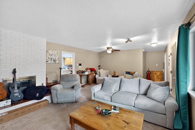 8506 Las Camas Road NE, Albuquerque, NM 87111