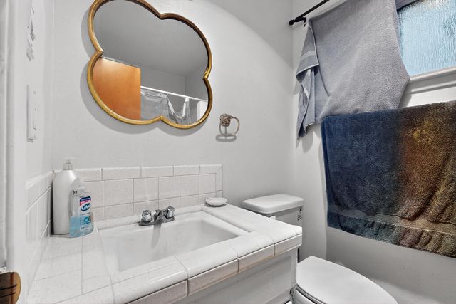 8506 Las Camas Road NE, Albuquerque, NM 87111