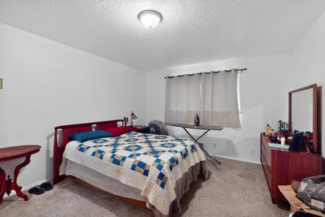 8506 Las Camas Road NE, Albuquerque, NM 87111