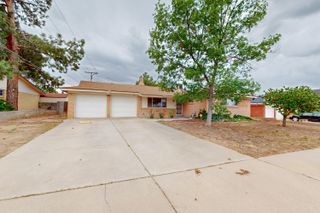 8506 Las Camas Road NE, Albuquerque, NM 87111