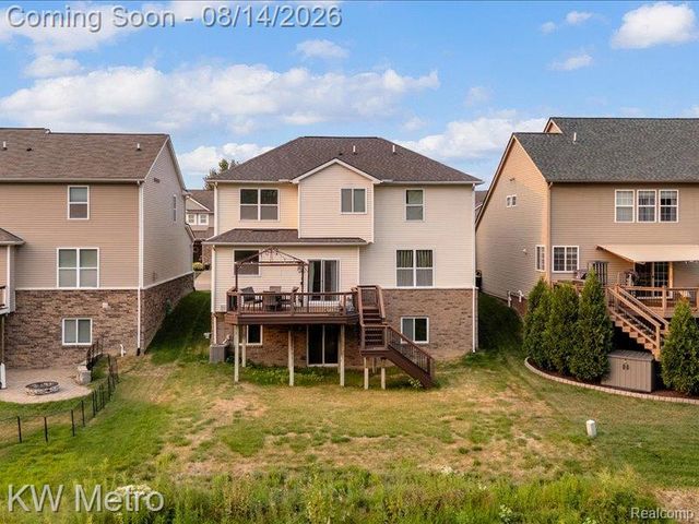 27315 Victoria Road, Novi, MI 48374