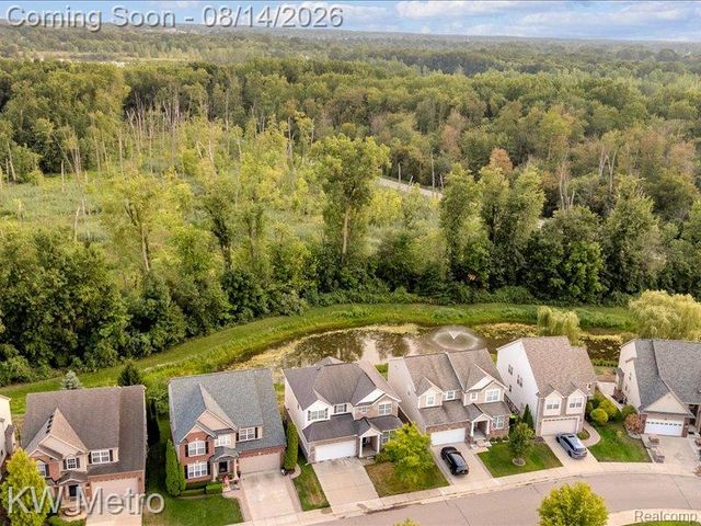 27315 Victoria Road, Novi, MI 48374