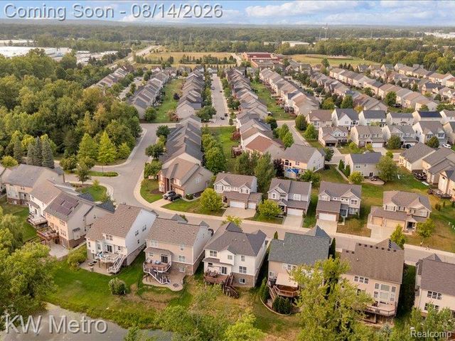 27315 Victoria Road, Novi, MI 48374