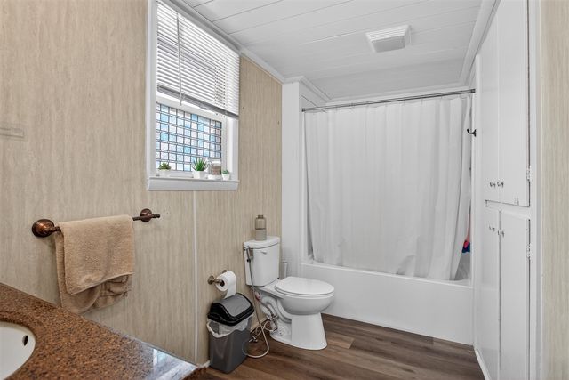 10345 Brooklyn Road, Brooklyn, MI 49230