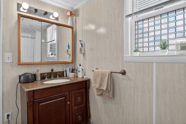 10345 Brooklyn Road, Brooklyn, MI 49230