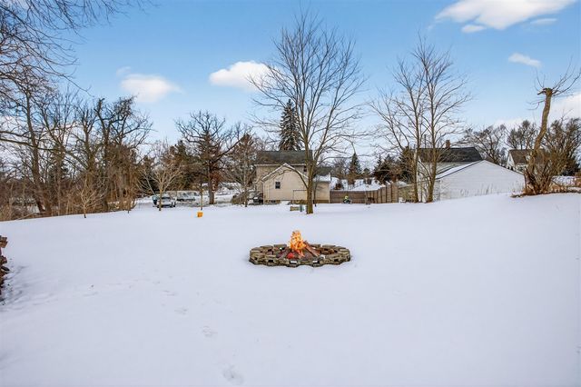 10345 Brooklyn Road, Brooklyn, MI 49230