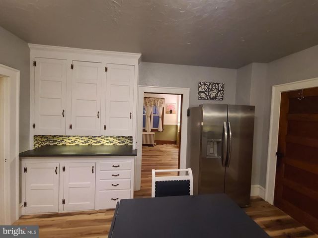 421 ROHRERSTOWN RD, Lancaster, PA 17603