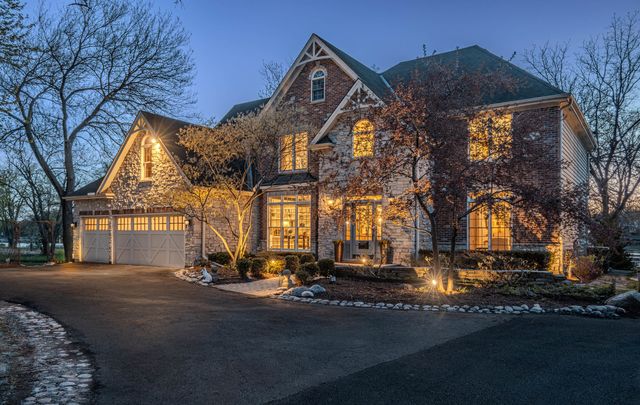 842 N Bennett Street, Geneva, IL 60134