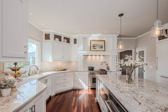 842 N Bennett Street, Geneva, IL 60134