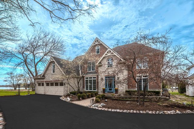 842 N Bennett Street, Geneva, IL 60134