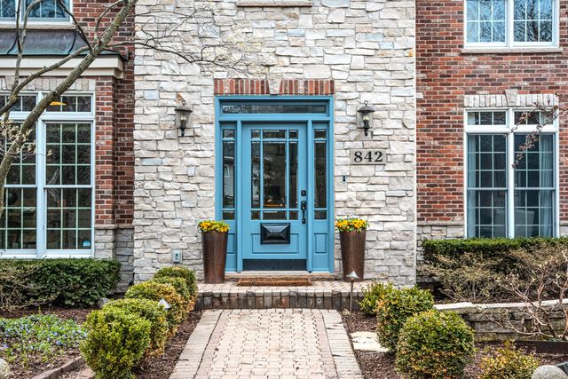 842 N Bennett Street, Geneva, IL 60134