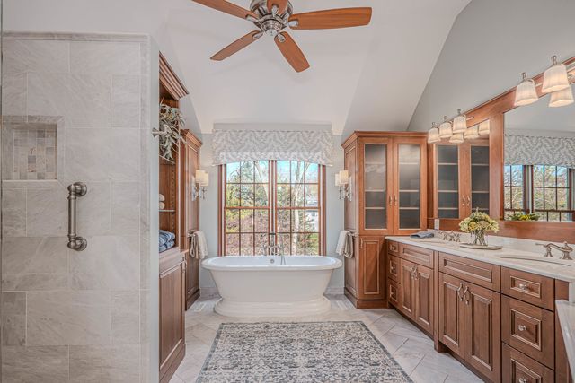 842 N Bennett Street, Geneva, IL 60134