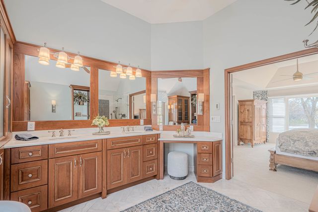 842 N Bennett Street, Geneva, IL 60134