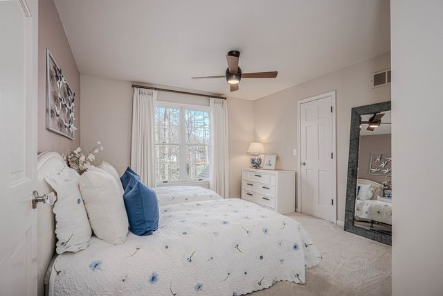 842 N Bennett Street, Geneva, IL 60134