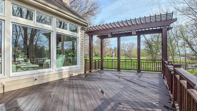 842 N Bennett Street, Geneva, IL 60134