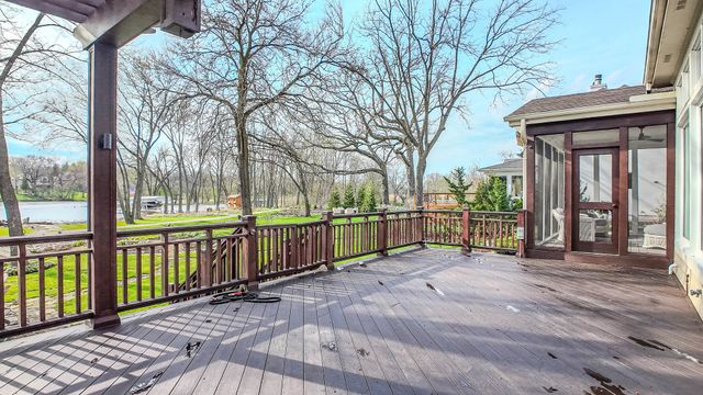 842 N Bennett Street, Geneva, IL 60134