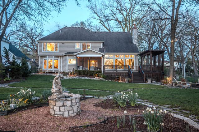 842 N Bennett Street, Geneva, IL 60134