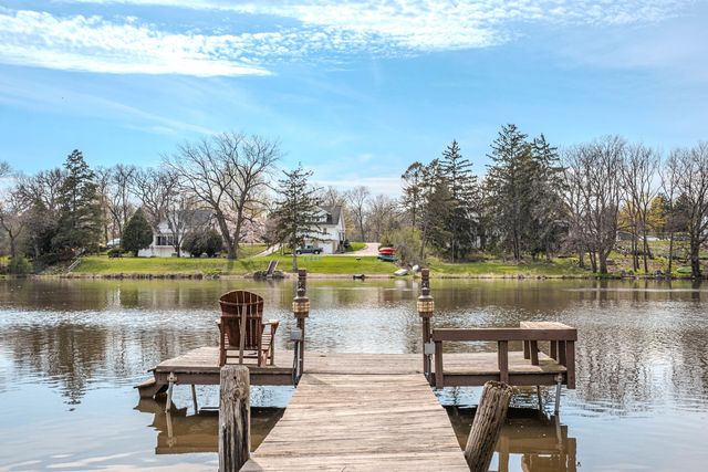 842 N Bennett Street, Geneva, IL 60134