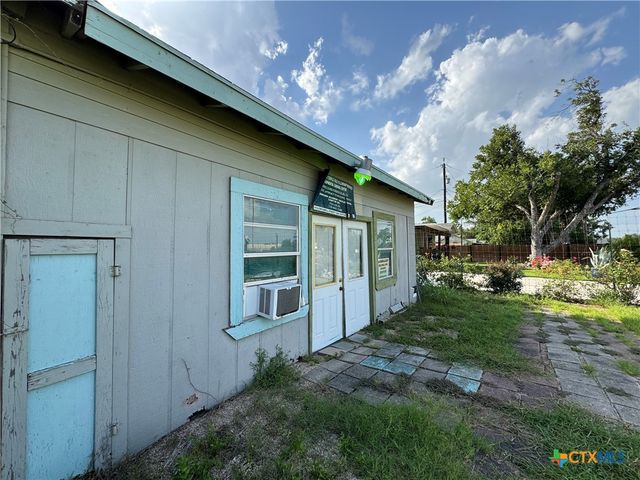 415 Creswell Drive, San Antonio, TX 78220
