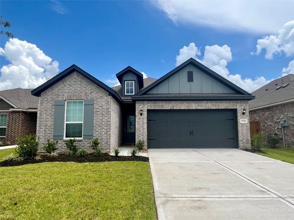 2538 Green Jasper Drive, Iowa Colony, TX 77583