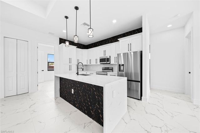 2604 27th ST W, Lehigh Acres, FL 33971