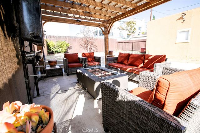 121 W Fairview, Inglewood, CA 90302