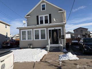 60 Heald Street F 1, Carteret, NJ 07008