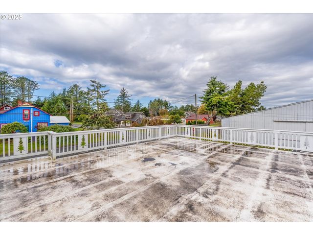 4514 L Pl, Seaview, WA 98644