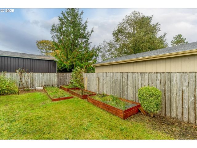 4514 L Pl, Seaview, WA 98644