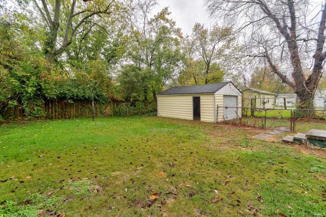 1807 Waggoner Avenue, Evansville, IN 47714