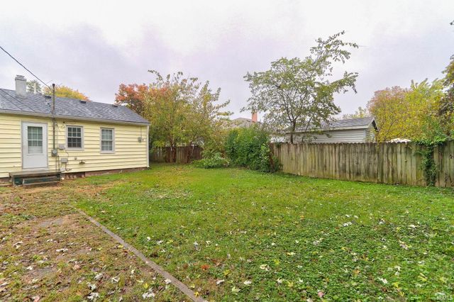 1807 Waggoner Avenue, Evansville, IN 47714