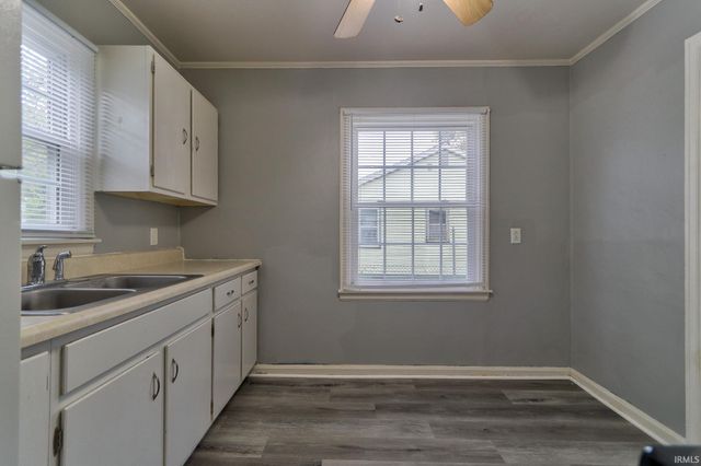 1807 Waggoner Avenue, Evansville, IN 47714