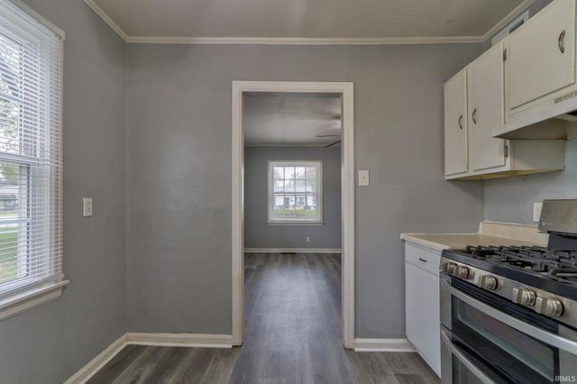 1807 Waggoner Avenue, Evansville, IN 47714