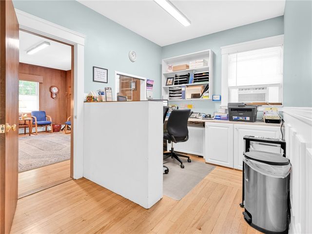 440 Broadway, Newport, RI 02840