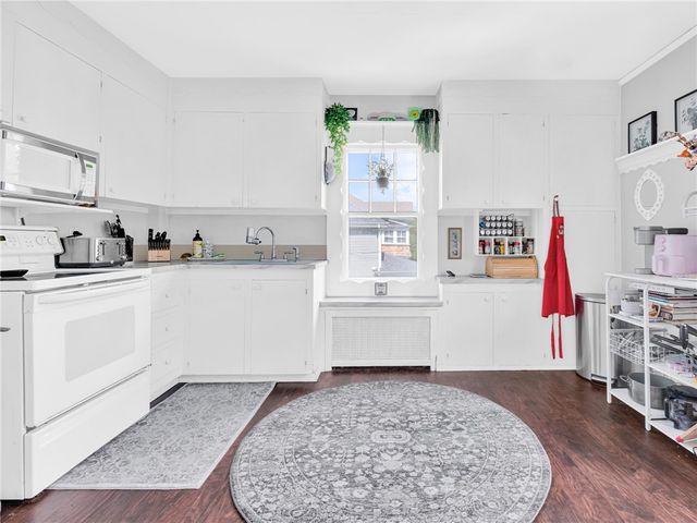 440 Broadway, Newport, RI 02840
