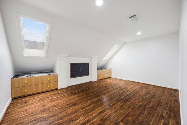 727 Bunker Hill Road 26, Houston, TX 77024