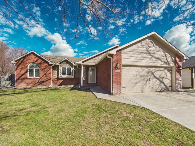 11426 W 16th St N, Wichita, KS 67212